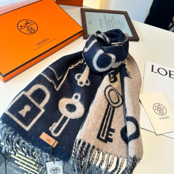 Hermes -Key Pattern Reversible Scarf #2290